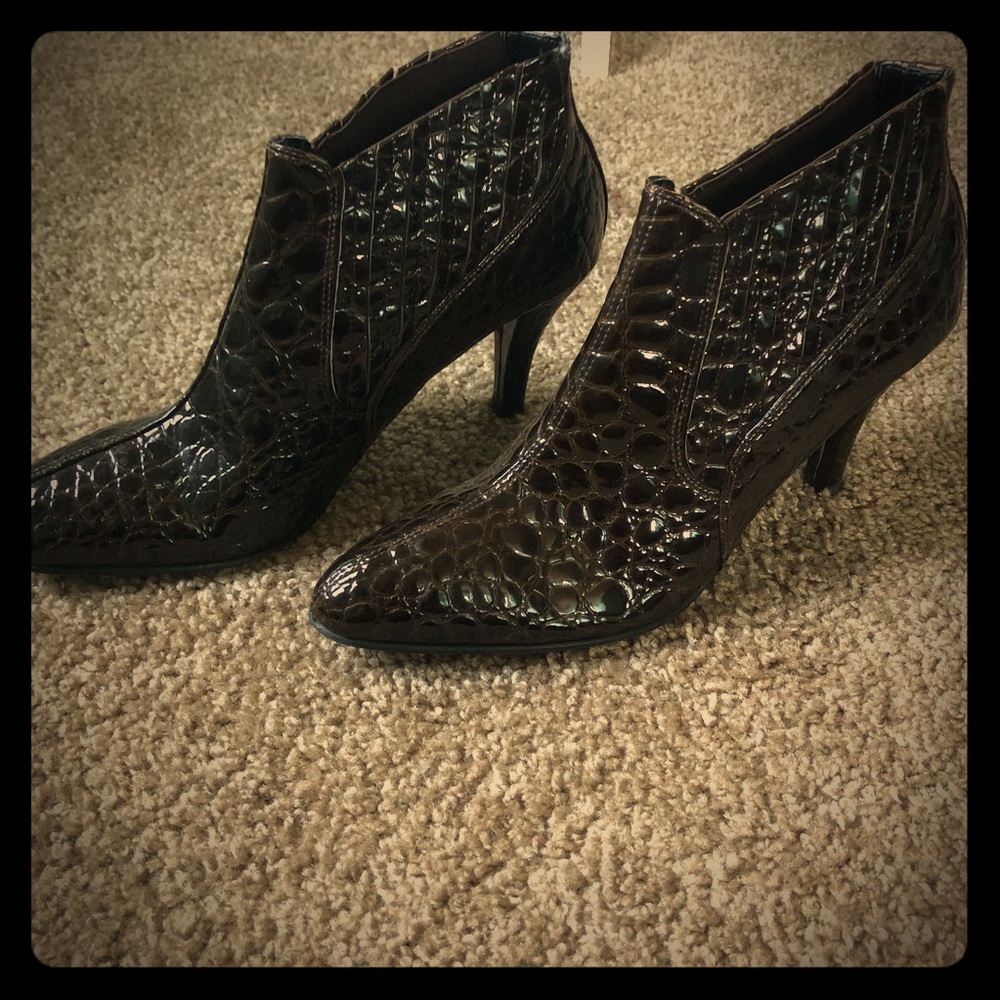 J. Renee Ankle Booties Size 9